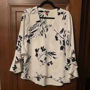 Vince Camuto Black and White Floral Blouse